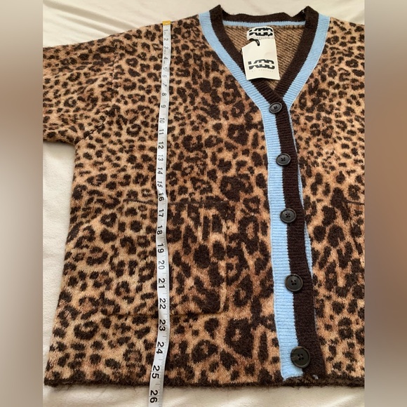 KBB by KAHLANA Women's 'The Slouchy Cardigan' - Tan Leopard Medium - Picture 11 of 16